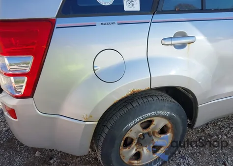 2006 Suzuki Grand Vitara z USA, uszkodzony, nr VIN JS3TD941164103522